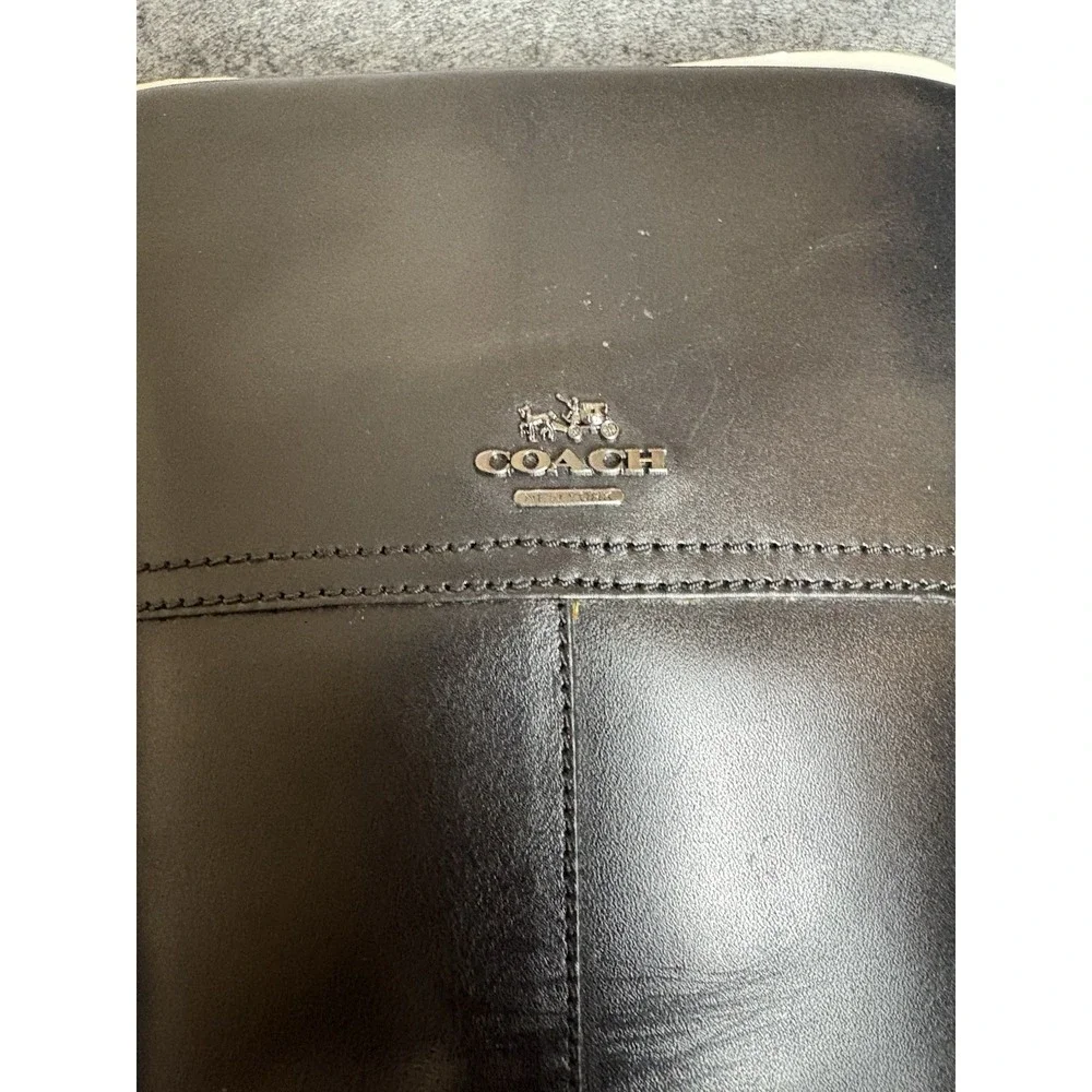 Coach Knee High‎ Boots Black Leather Turnlock Womens Size 7B Riding Boots  S1